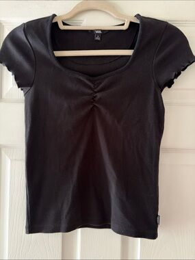 Vans Black Short-Sleeve Scoop Neck Ribbed Tee
